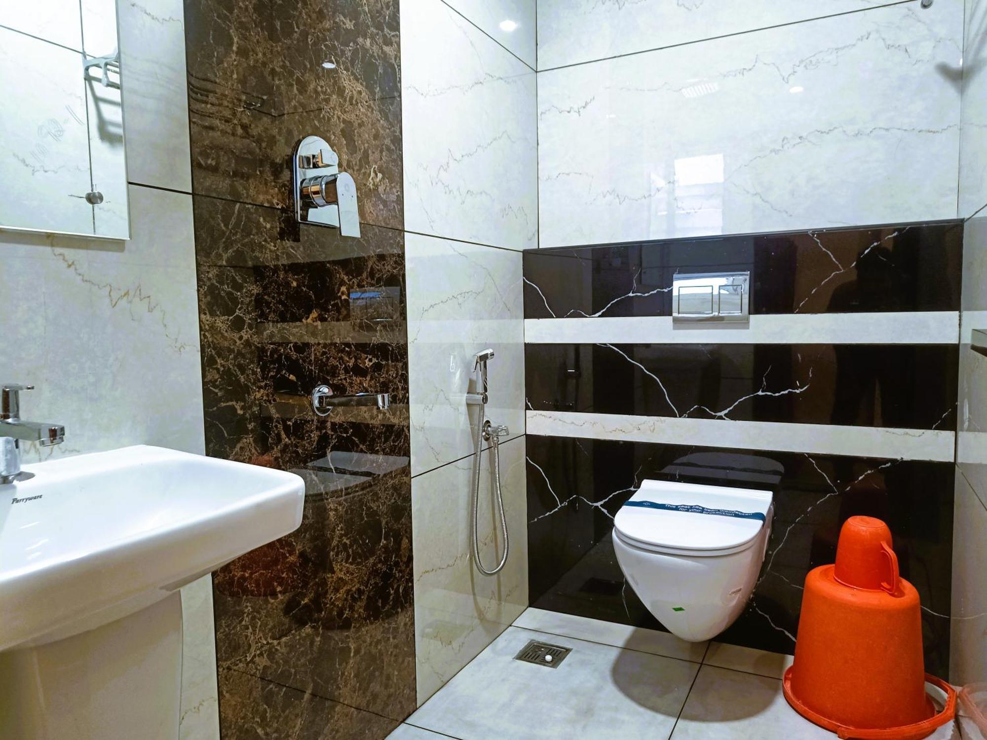 Hotel Jeyam Komoryn Zewnętrze zdjęcie