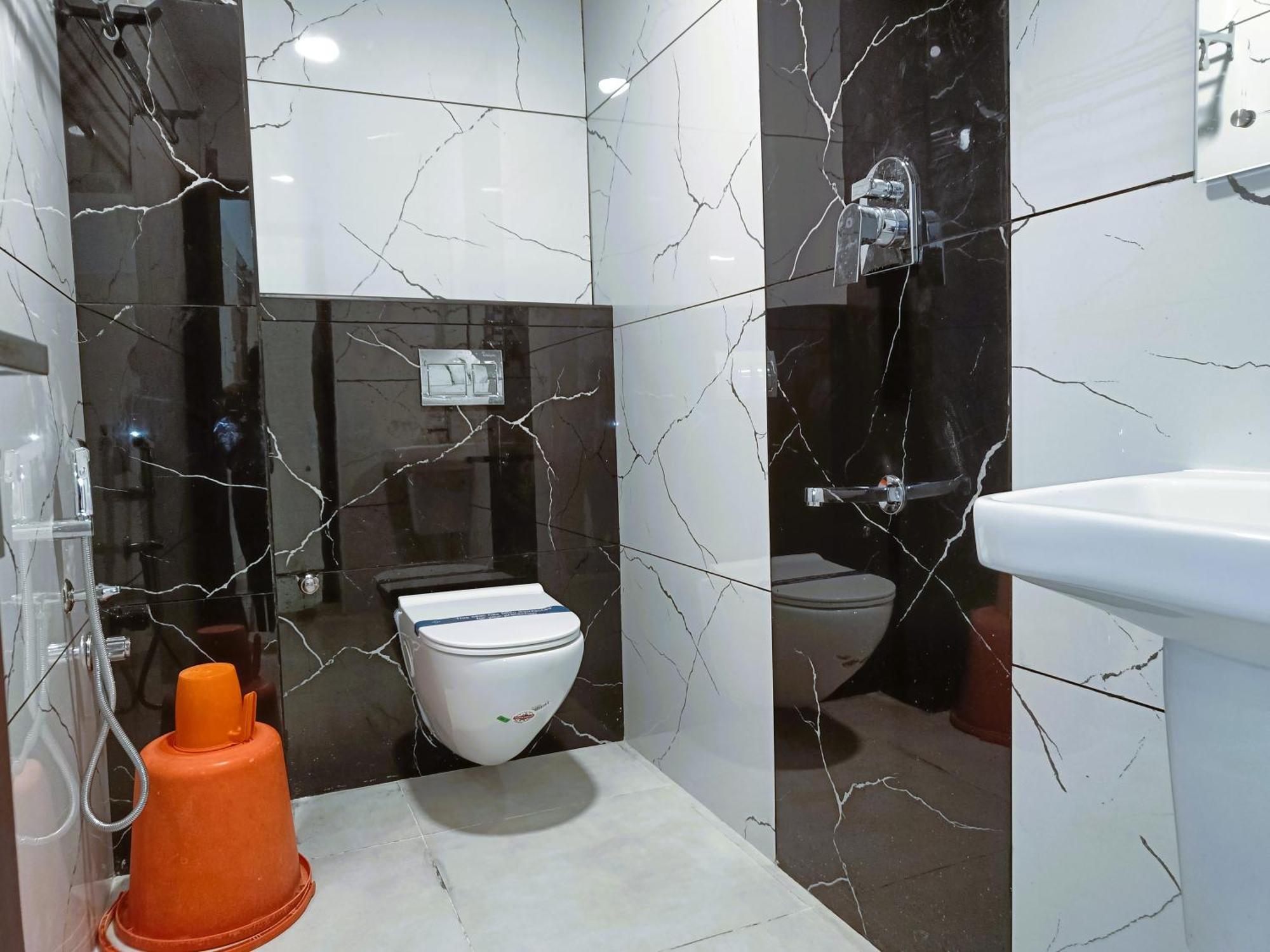Hotel Jeyam Komoryn Zewnętrze zdjęcie